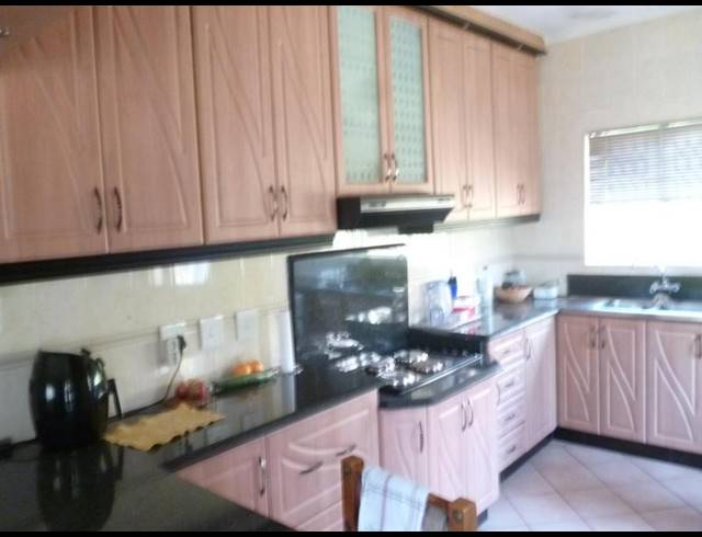 4 BEDROOM HOUSE FOR SALE IN HILLARY